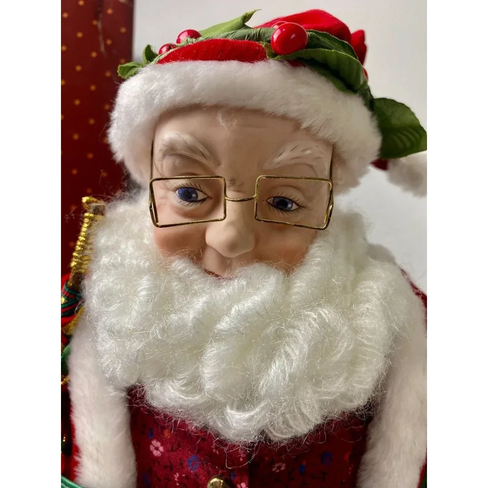 Santa Claus, Victoria's Collectibles, about 20
